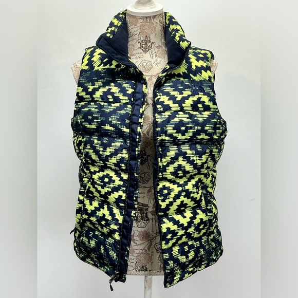 THE NORTH FACE Women’s Navy and yellow NUPTSE 2 Puffer vest size M - Picture 2 of 14